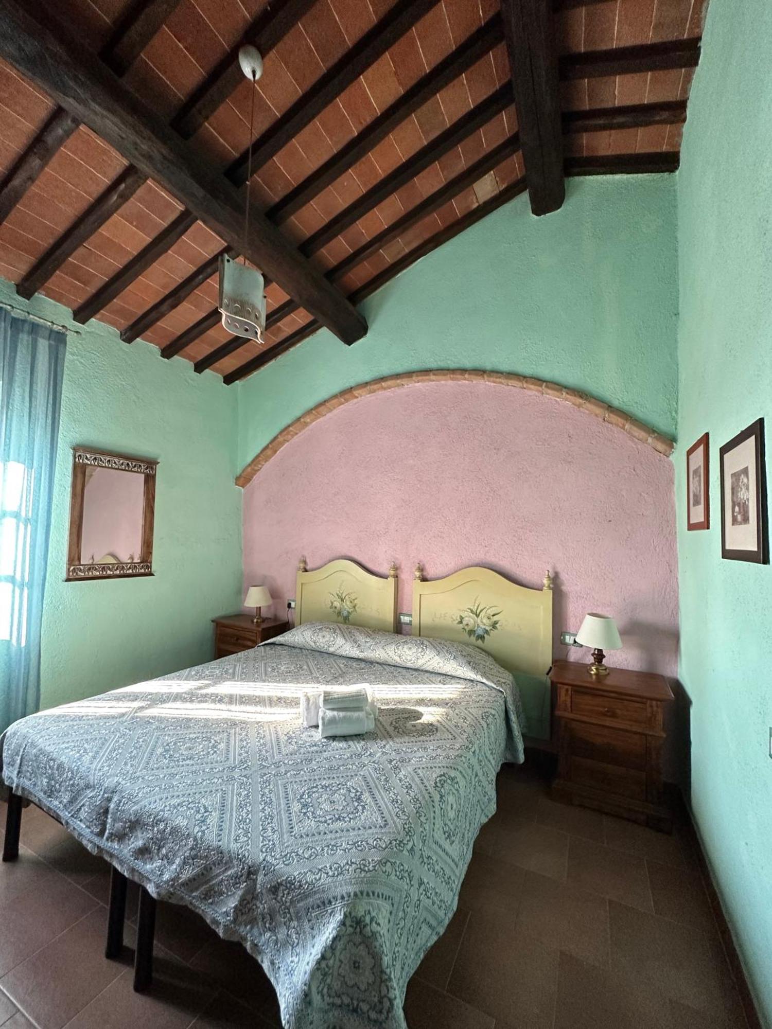 Borgo Tignano Apartman Casole dʼElsa Kültér fotó